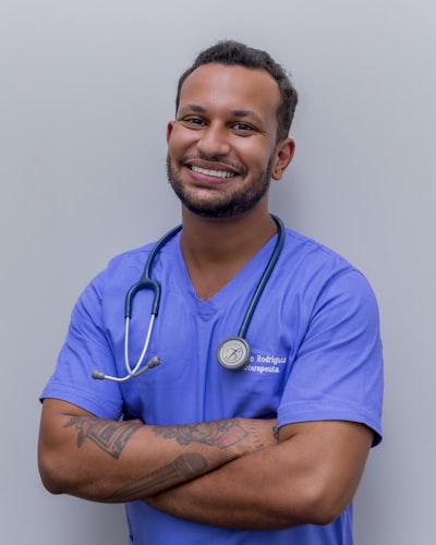 Dr. Rafael Mendes